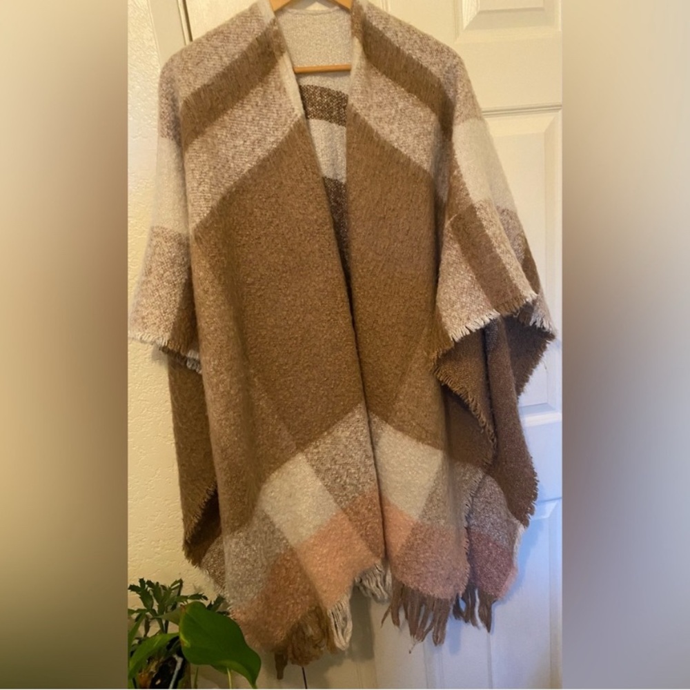Lane Bryant Plaid Shawl Wrap in Brown and Cream